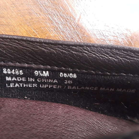 Vintage Clarks Black Leather Slip-on heels - Picture 8 of 10